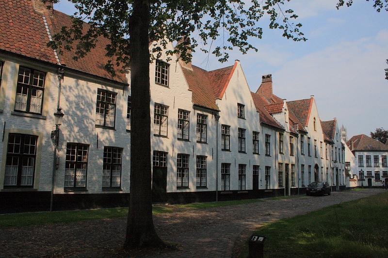belg7389.JPG - Béguinage of Brugges