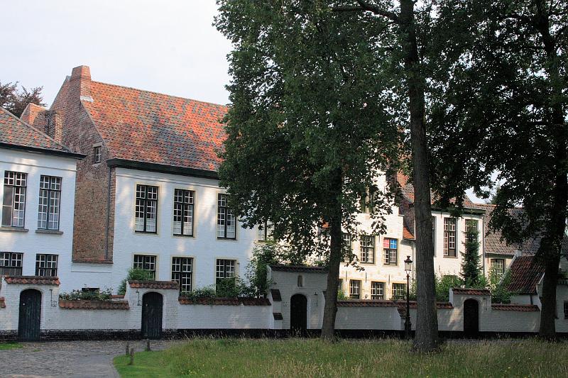 belg7390.JPG - Béguinage of Brugges