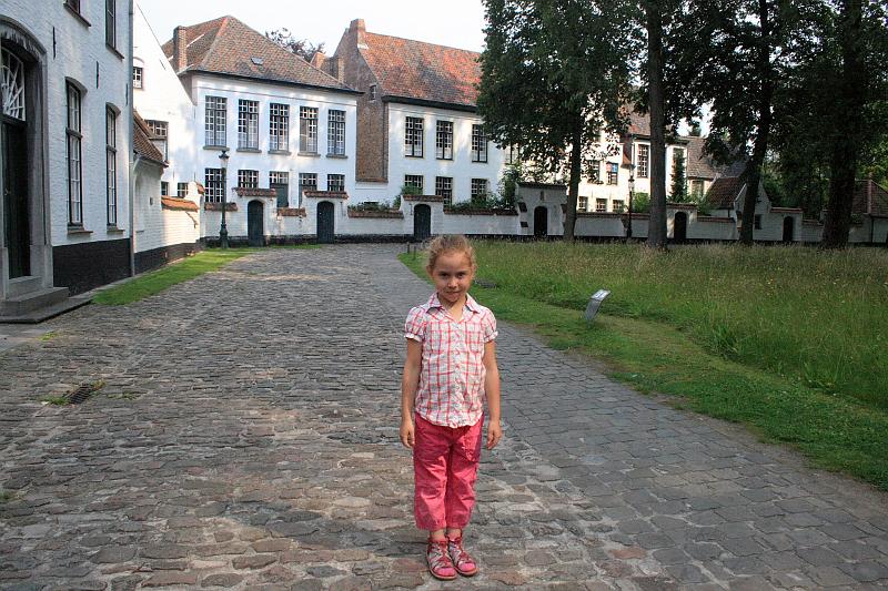 belg7391.JPG - Béguinage of Brugges
