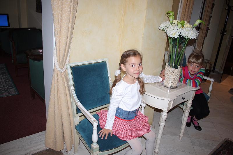 belg7456.JPG - Brugge, In the Hotel