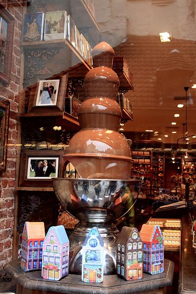 belg7510.JPG - Chocolate in Brugges