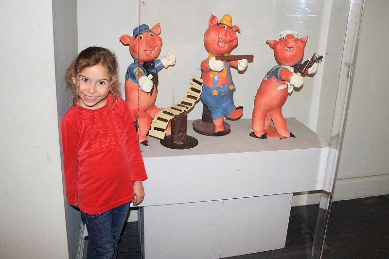 belg7513.JPG - Chocolate Museum, Brugges