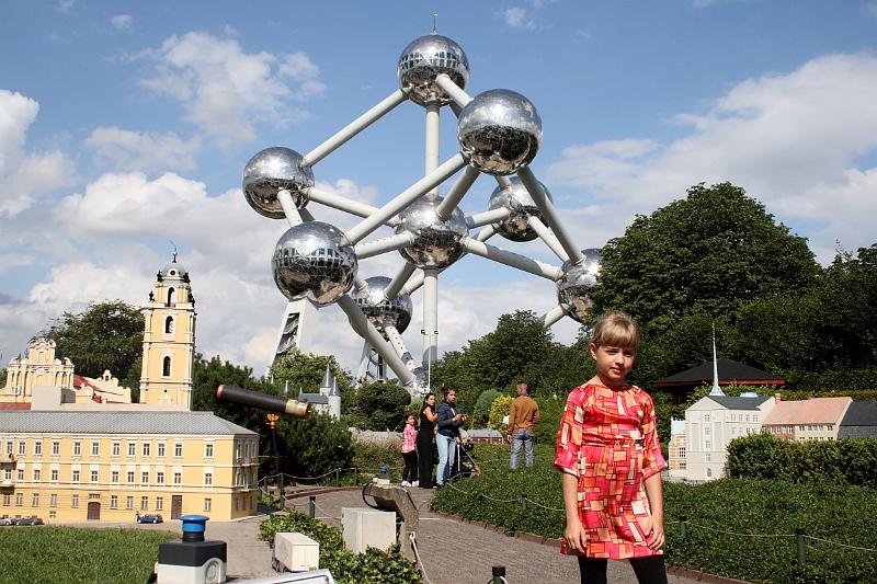 belg7542.JPG - Atomium from Mini Europe