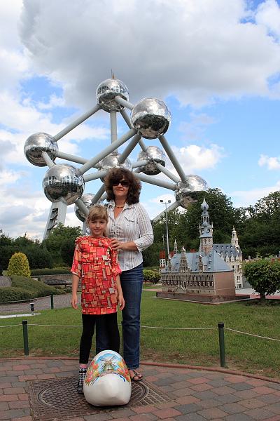 belg7550.JPG - Atomium from Mini Europe