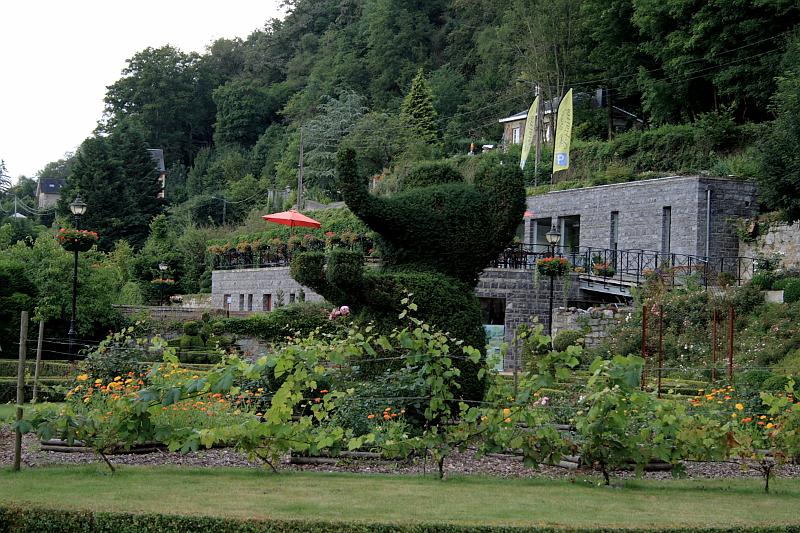 belg7583.JPG - A topiary garden in Durbuy