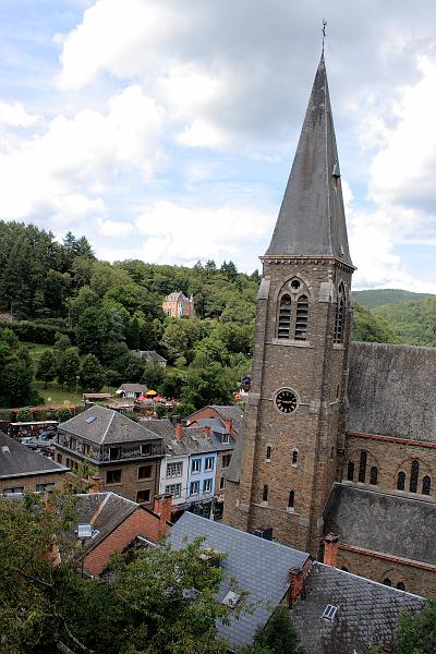 belg7602.JPG - Castle in La Roche-en-Ardenne