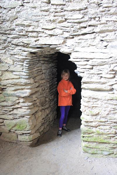 belg7607.JPG - Castle in La Roche-en-Ardenne