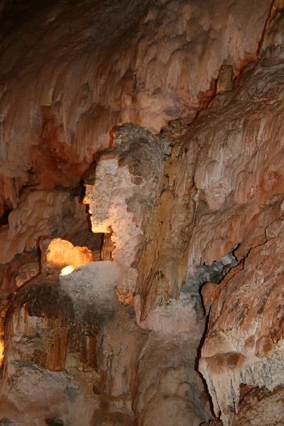 IMG_0833.JPG - Fantasy Cave - head o an Indian