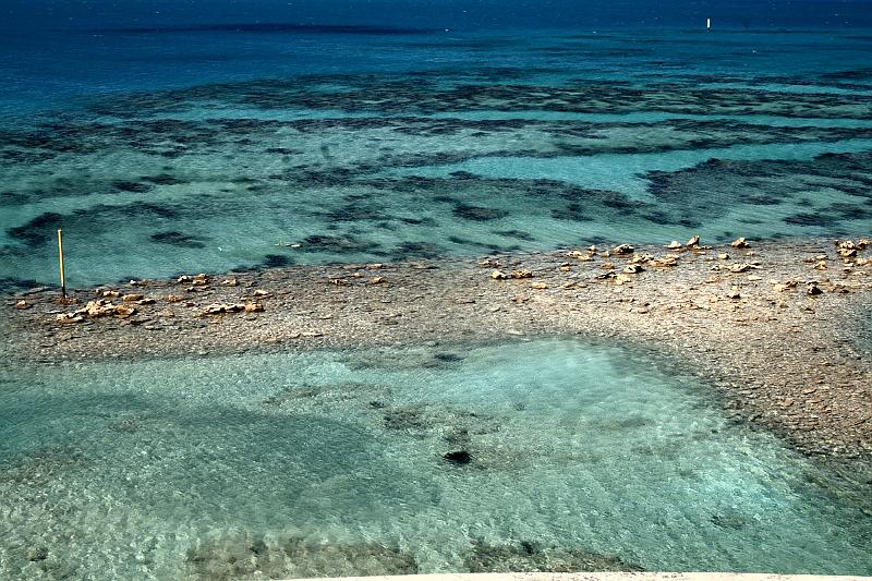 bermuda00320.JPG - Beach in Dockyard