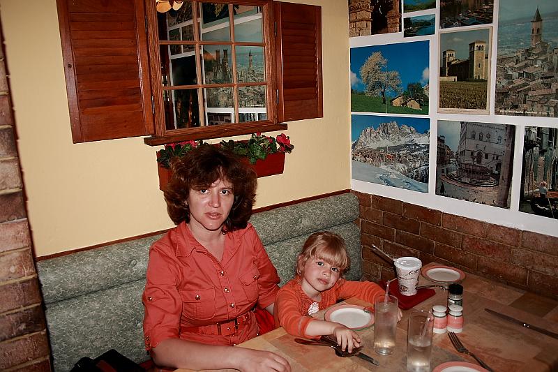 bermuda0646.JPG - Restaurant "Portofino" in Hamilton