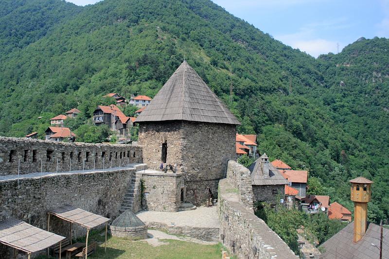 bosnia8435.JPG - Vranduk Fortress