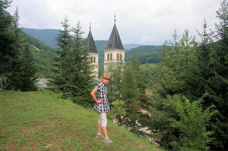 bosnia8441.JPG - Franciscan monastery in Kraljeva Sutjeska