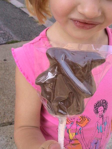 IMG_2402.jpg - Salem, chocolate witch
