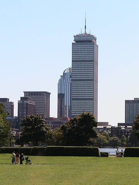 IMG_2544.jpg - View on Boston and "Prudential" from Cambridge