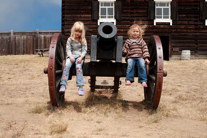 cal3722.JPG - Fort Ross Park