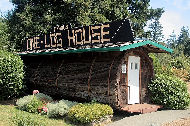 cal3751.JPG - Log House