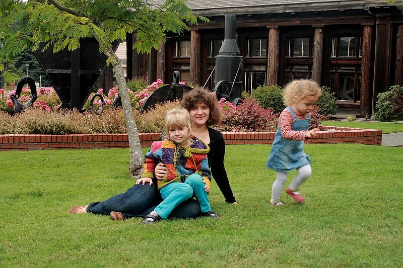 cal3775.JPG - Park in Scotia