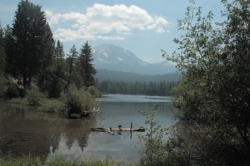 cal3948.JPG - Manzanita Lake in the Lassen National Park