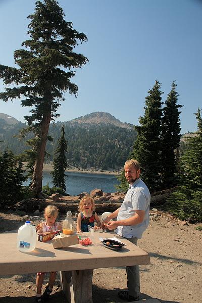 cal3953.JPG - Lake Helen in the Lassen National Park