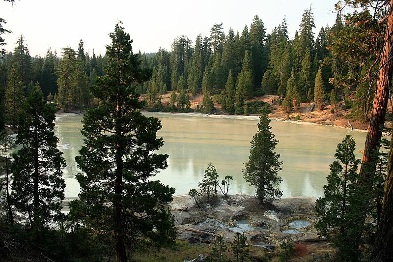 cal3981.JPG - Boiling Springs Lake in the Lassen National Park