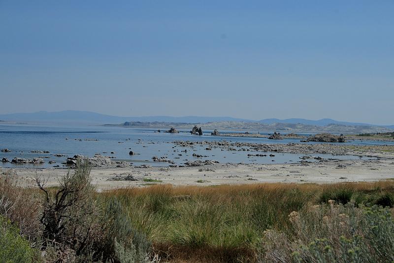 cal4012.JPG - Mono Lake  - west shore