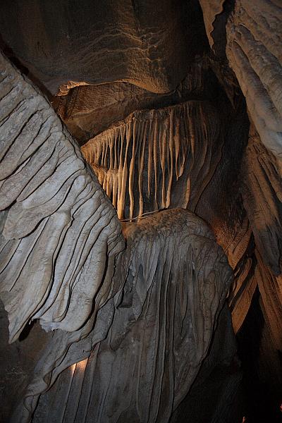 cal4083.JPG - Boyden Cavern in Kings Canyon