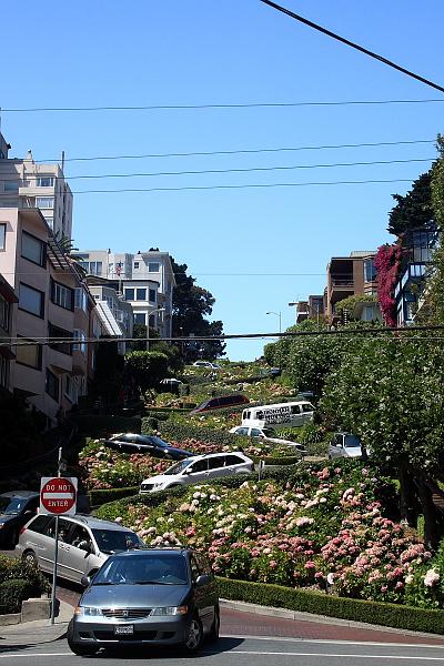 cal4092.JPG - San Francisco - Lombard Street