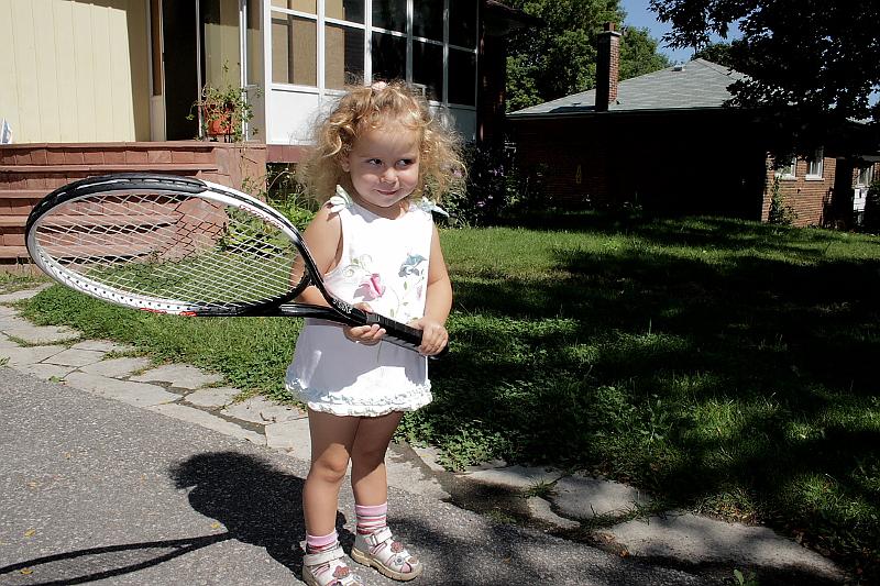 can2501.JPG - in front of Irada's home