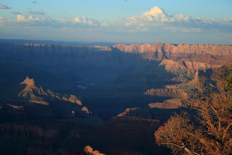 grand5552.JPG - Sunset in the Gand Canyon