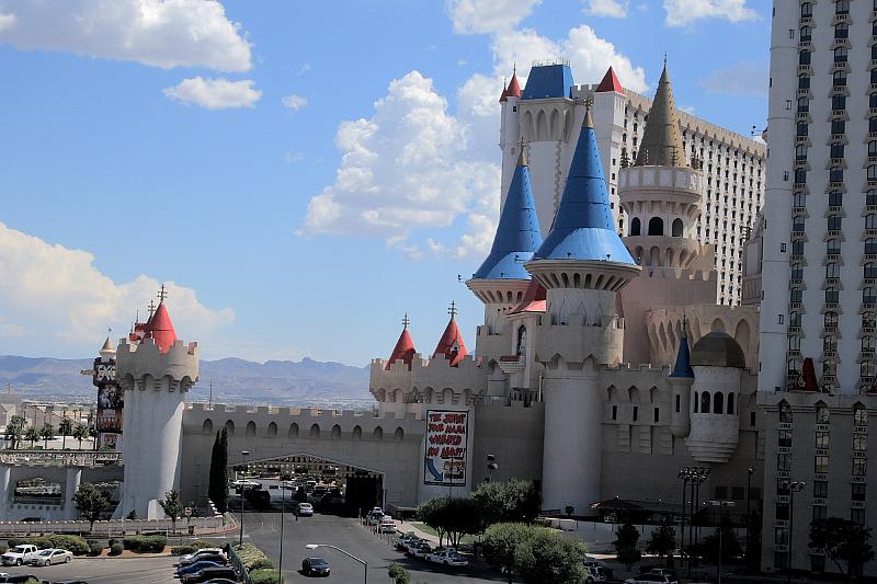 sed5356.JPG - Hotel Excalibur