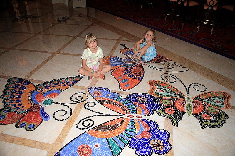 vegas5506.JPG - In the Encore