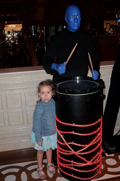 vegas5513.JPG - Statue in the Venetian