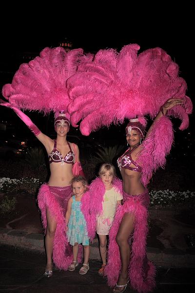 vegas5531.JPG - In the Hotel Flamingo