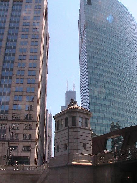 IMG_1837.jpg - During Architectural Cruise - Bridge House