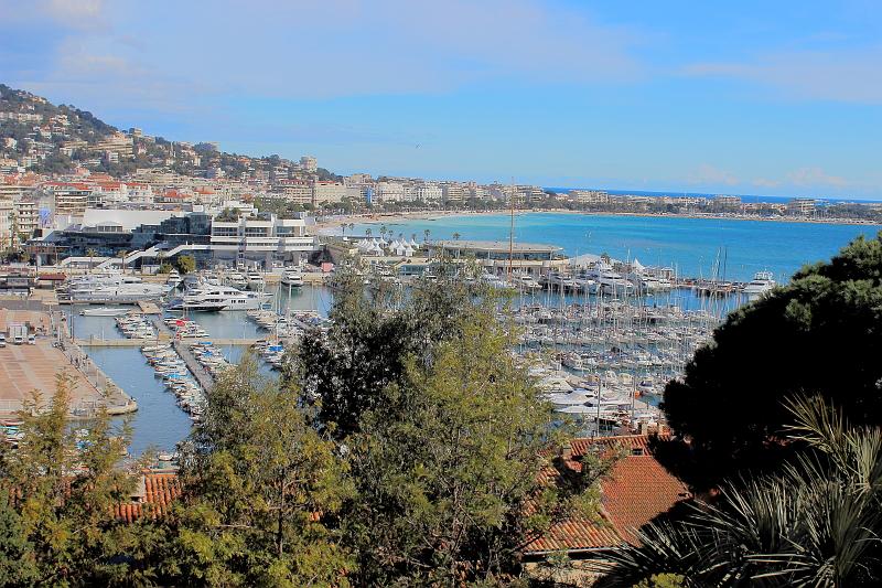 coteazur0101.JPG - Looking down on the Port of Cannes Marina