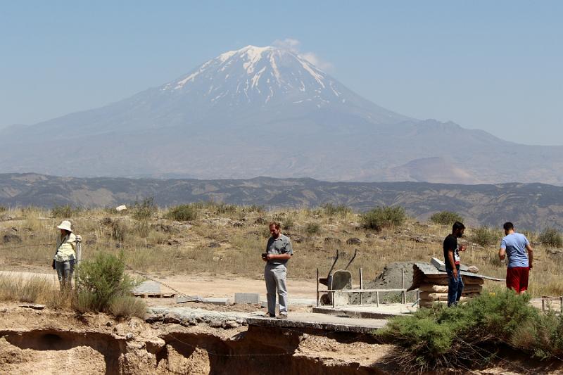 turkey0468.JPG - View on Ararat from the Meteor Crater