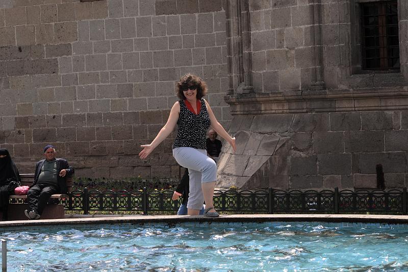 turkey0084.JPG - Fountains nearYakutiye Medrese in Erzurum