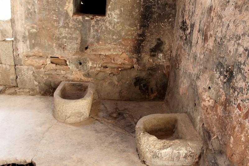 turkey0330.JPG - Castle of Erzurum