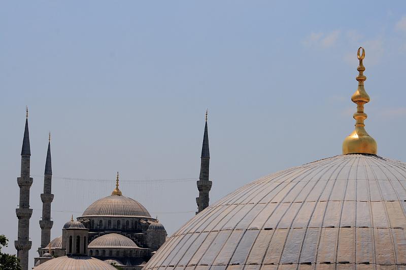 turkey0032.JPG - View on Süleymaniye Mosque from Hagia Sophia