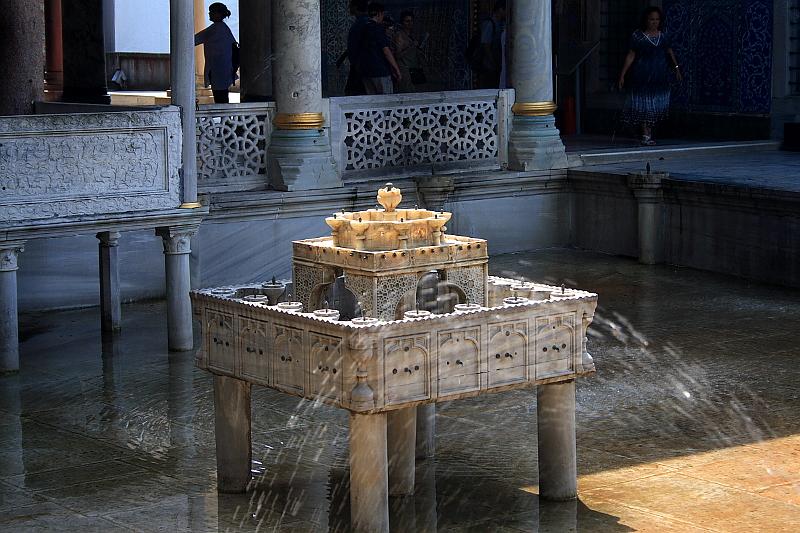 turkey0038.JPG - Topkapi Palace