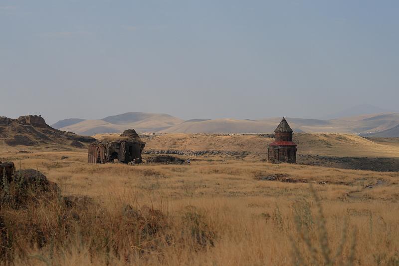 turkey0115.JPG - Monuments at Ani