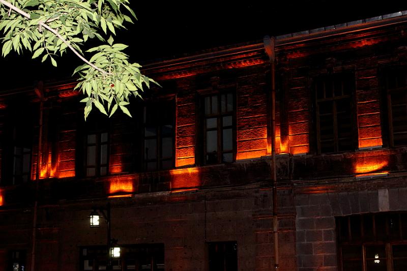 turkey0351.JPG - A street in Kars