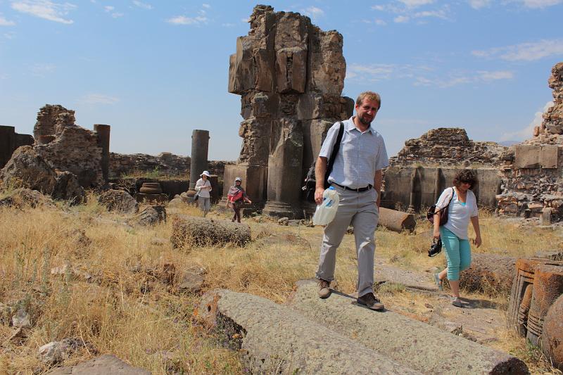 turkey0405.JPG - Monuments at Ani