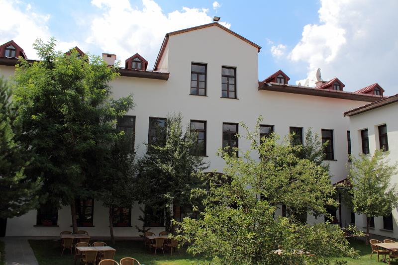 turkey0431.JPG - Garden in the Hotel Cheltikov