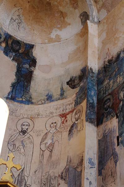 turkey0643.JPG - Church of the Holy Cross on Akdamar Island
