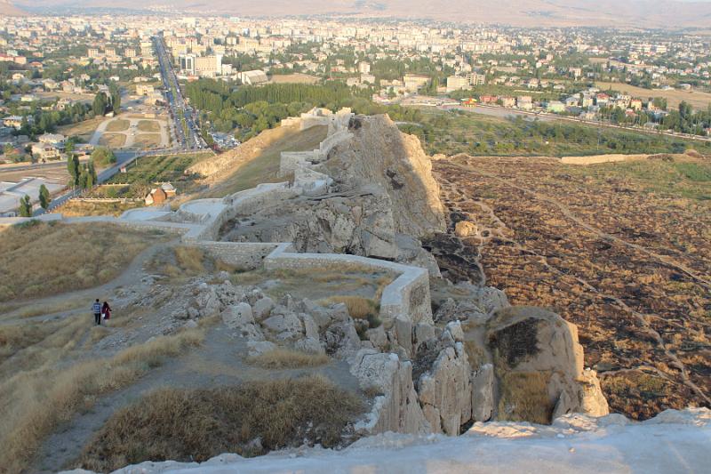 turkey0670.JPG - The Fortress of Van
