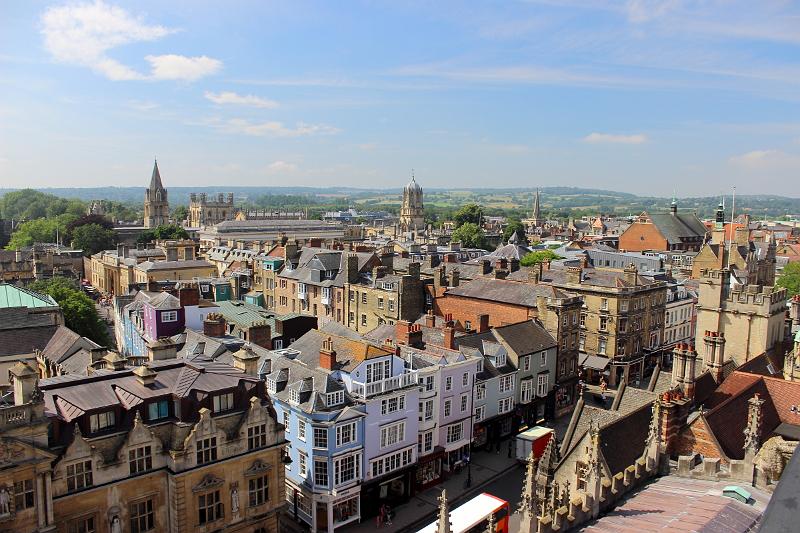 england042.JPG - View from the Oxford Cathedral