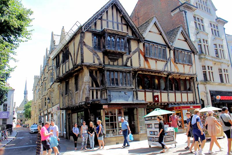 england048.JPG - Oldest building in Oxford