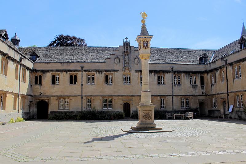 england049.JPG - Pelican Sundial, Corpus Christi College Oxford University