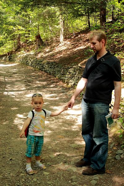 fing3523.JPG - Watkins Glen State Park